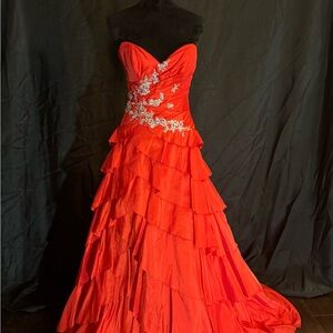 Elegant Strapless Red Evening Gown